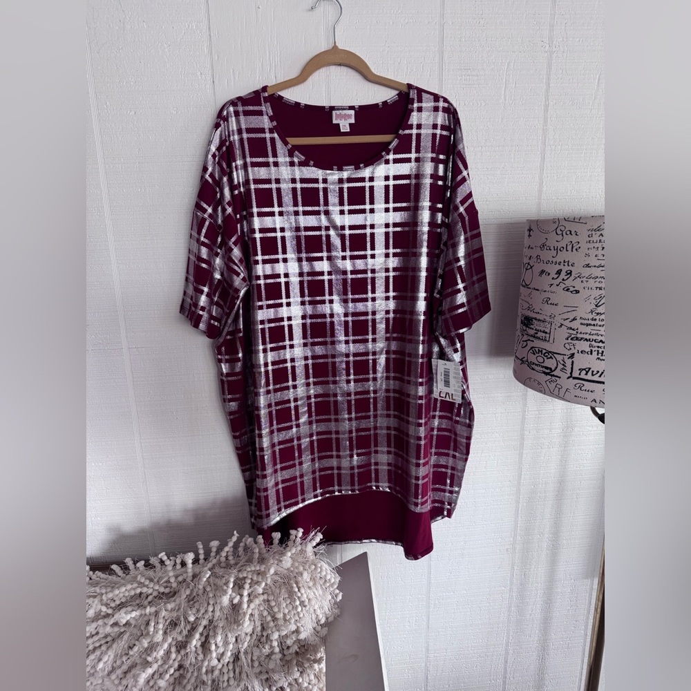 LuLaRoe Plaid Tunic Top in Burgundy and White